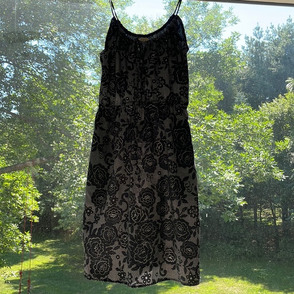 Billabong flower design light dress - Picture 2 of 9